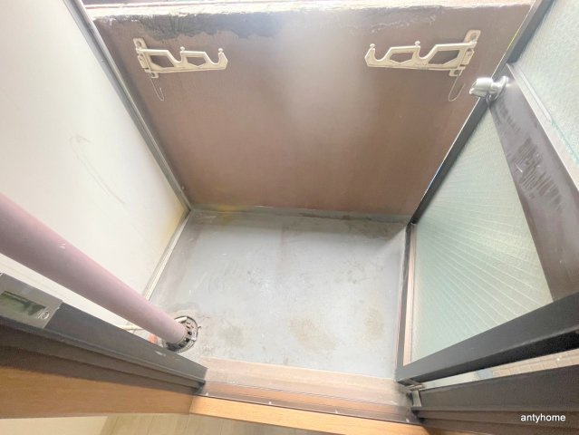 ルミエール西大橋　仲介手数料無料のバルコニー