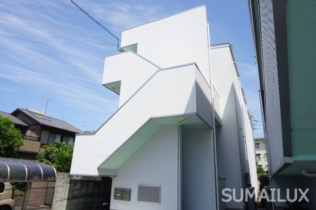 熊本市西区二本木４丁目のアパートの外観