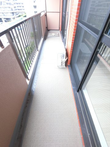 PLENDY千葉みなとのバルコニー