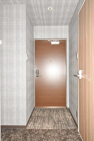 T’s Residence Nagoyaの玄関