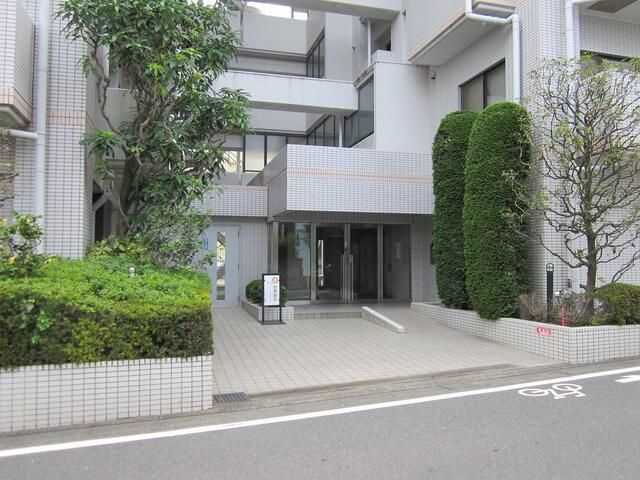 藤和シティコープ高座渋谷のエントランス