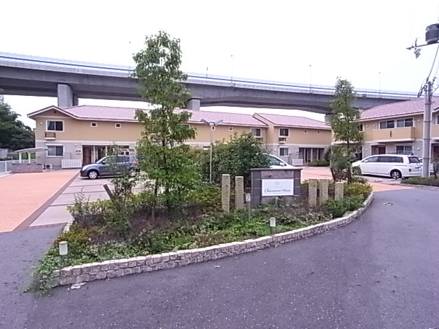 シャルマンハイムの駐車場