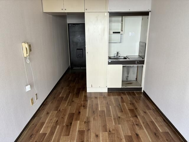 ダイマス熊野町マンションの洋室