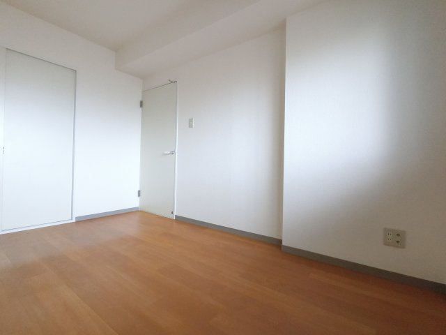 PLENDY千葉みなとの洋室
