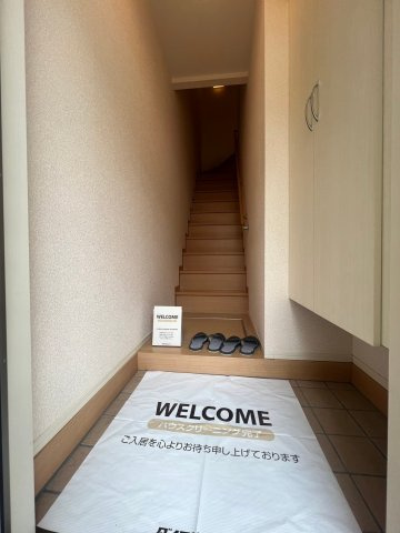 ユニヴェール霞が丘の玄関