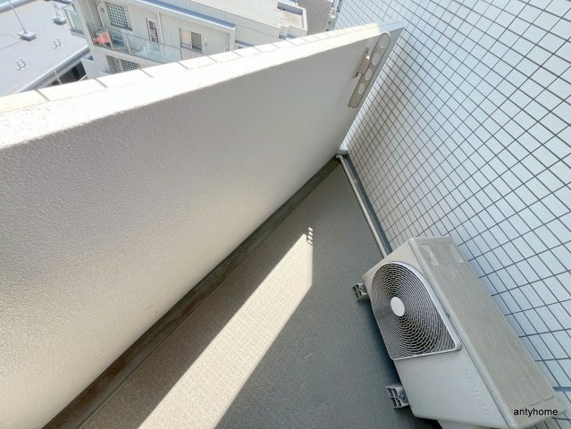 ルーセントオーデン難波　仲介手数料無料のバルコニー