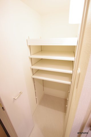 エスリード難波ザ・アーク　仲介手数料無料の収納