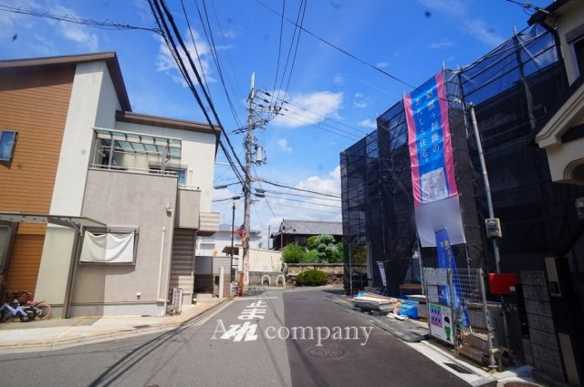 【前面道路含む現地写真】 | 東大阪市玉串町西3丁目　【1号棟/全3棟】 | 前面道路【北側幅員4.2ｍ×西側幅員5.2ｍ】
