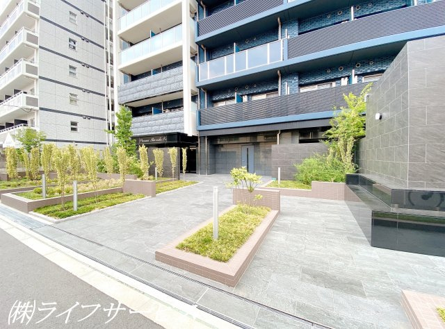 【エントランス】 | プレサンス新大阪ジェイズ | エントランス