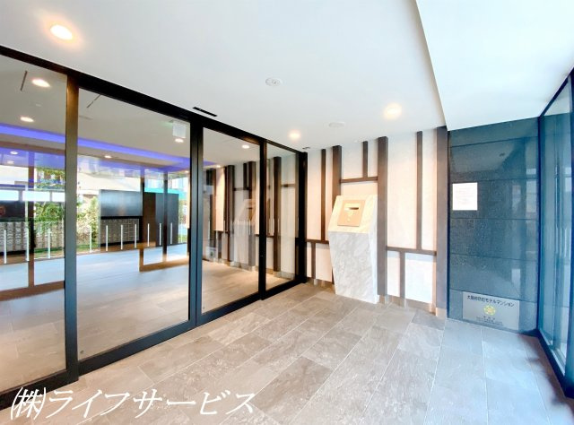 【エントランス】 | プレサンス新大阪ジェイズ | エントランス