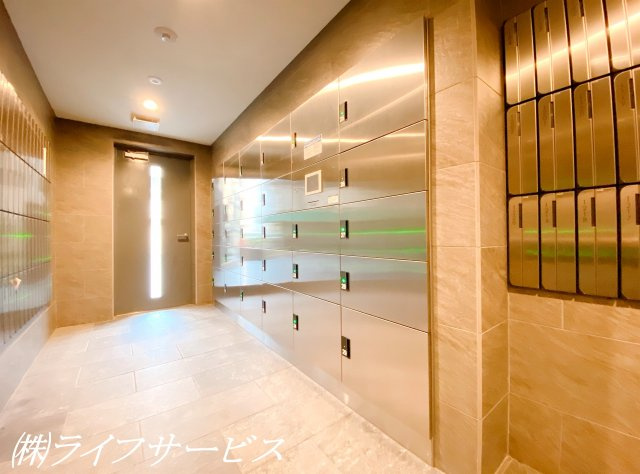 【設備】 | プレサンス新大阪ジェイズ | 便利な宅配ボックス有