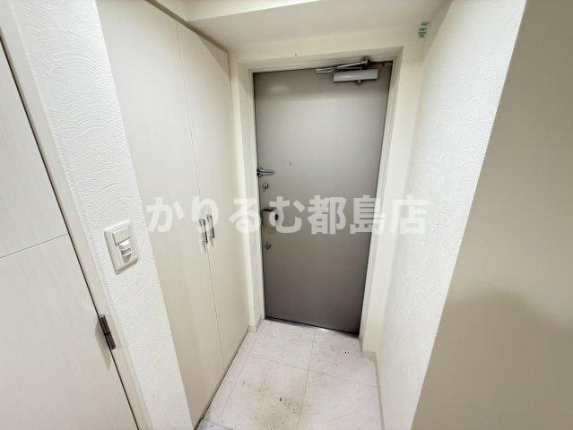 ビガーポリス346京橋2の玄関
