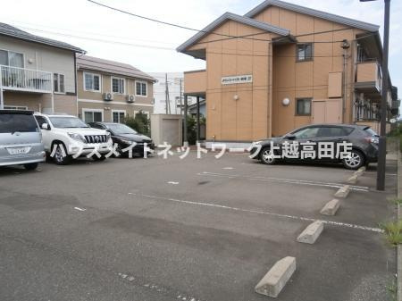 タウンコートくろい駅東 Ⅲの駐車場|駐車場