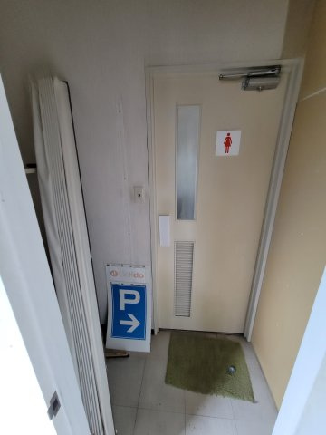 秦野市尾尻の店舗のトイレ