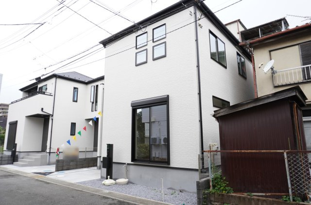 草加市草加5丁目 新築分譲住宅 全2棟 2号棟の外観