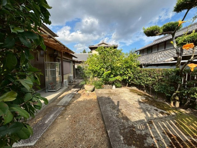 【庭】 | 高槻市梶原1丁目　中古戸建