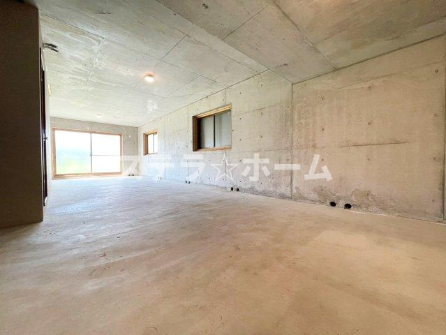 原町3 中古戸建の駐車場|駐車場があります