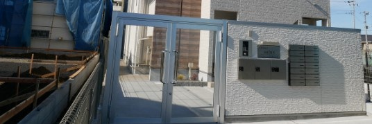 ＣＢ大宮サルースのエントランス
