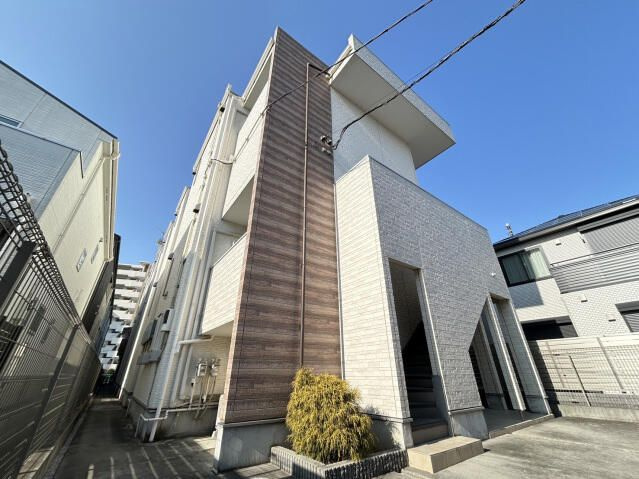 ＣＢ大宮サルースの外観