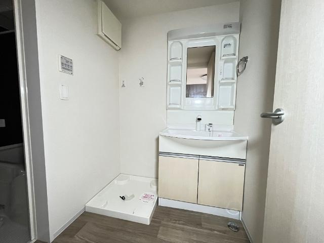 Ｐｕｒｅ　Ｈｏｕｓｅの洗面所|朝の身支度には欠かせない独立洗面化粧台