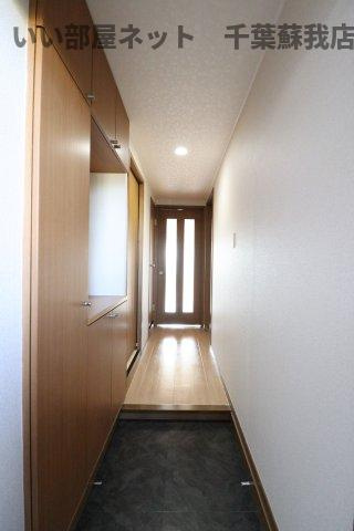サン・ビルの玄関|落ち着いた玄関です