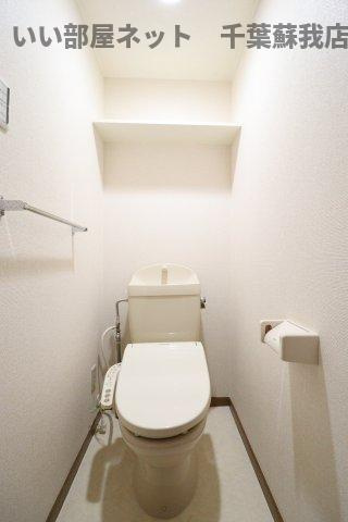 サン・ビルのトイレ|落ち着いた色調のトイレです