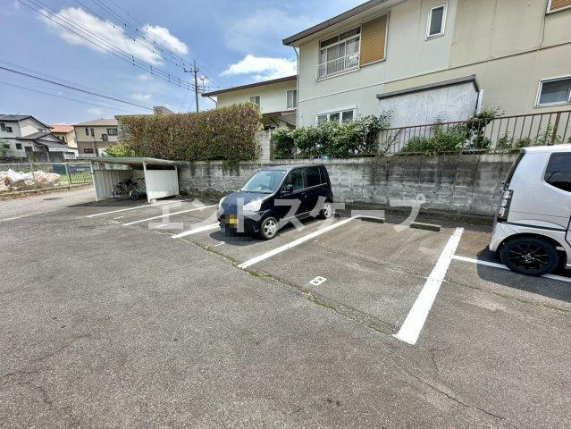 リヴィエールＹの駐車場|高崎、前橋のお部屋探しはエンドスケープまで！お客様の理想お聞かせ下さい♪
