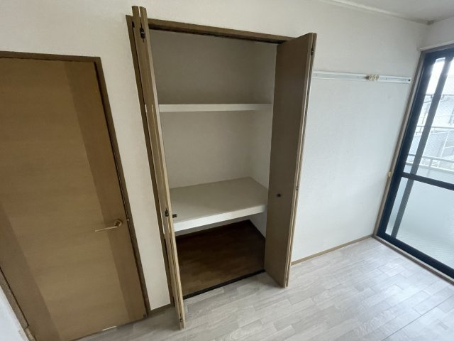 ソフィア清水A棟の収納