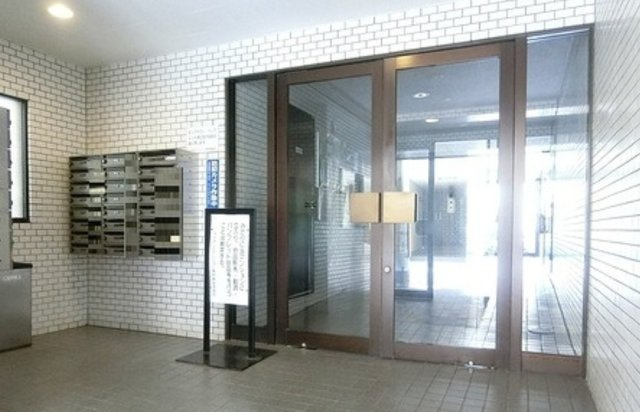 ライオンズマンション調布南のロビー