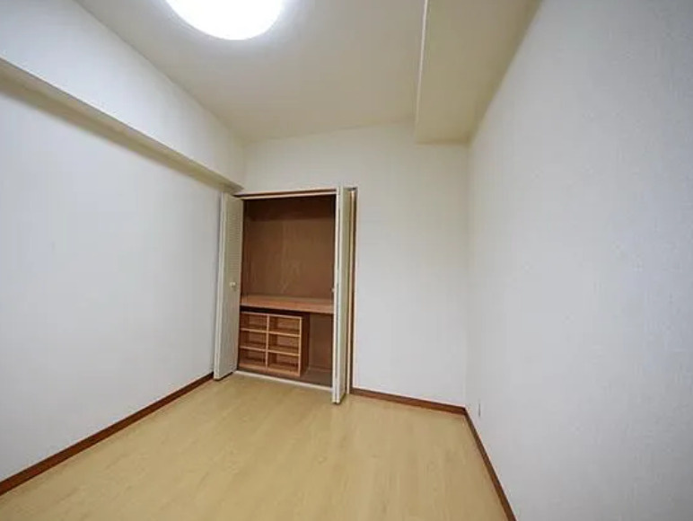 ライオンズマンション調布南の収納|※別部屋参考写真