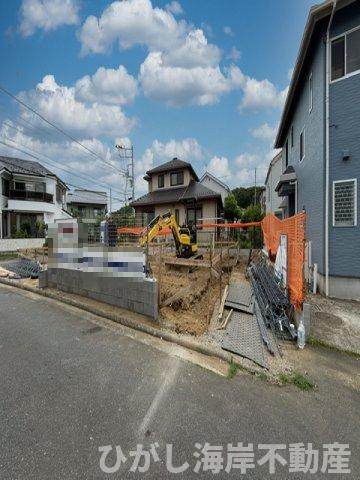 茅ヶ崎市松風台　新築戸建　全２棟の外観|9月5日撮影　建築中　現地外観