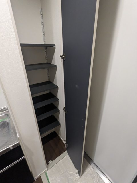 エスペランサ豪徳寺の玄関