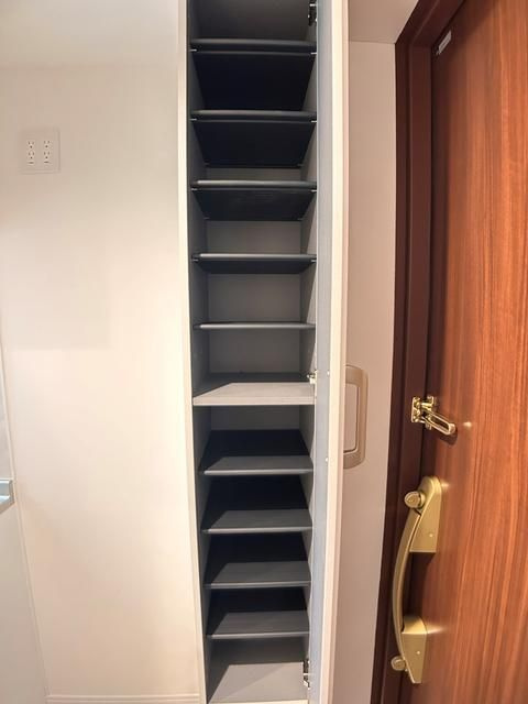ＬｉｖｅＦｌａｔ巣鴨の玄関