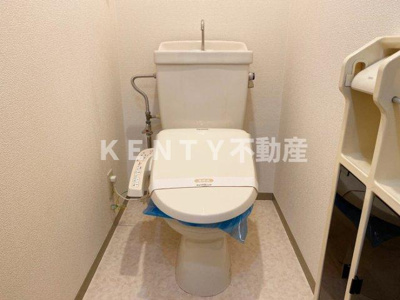 【トイレ】 | メゾンクアトロ | 落ち着いた色調のトイレです