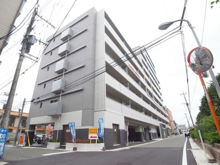 アンピール南福岡駅の画像