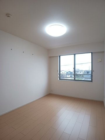 グレイス・寺川の内装