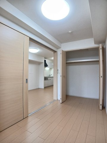 グレイス・寺川の収納