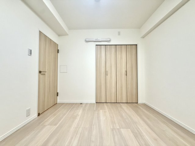 ウィンザーハイム宮前平アーベインの洋室|住まう方のライフスタイルに寄り添う、使い勝手の良い居室設計が魅力です。