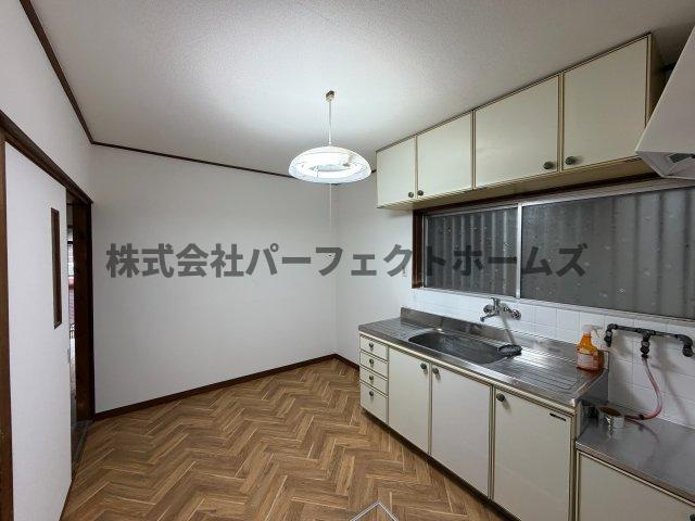 点野1丁目戸建　賃貸のキッチン|キッチンでお料理をお楽しみください