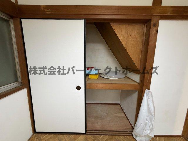 点野1丁目戸建　賃貸の収納|便利な収納スペースです