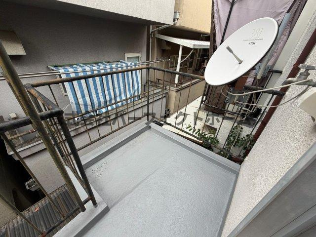 点野1丁目戸建　賃貸のバルコニー|広々としたバルコニーです