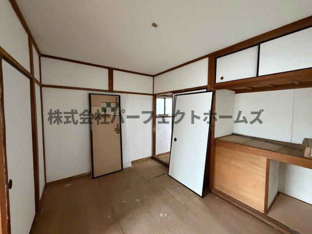 点野1丁目戸建　賃貸の和室|畳の上でゆっくりとくつろげる和室です