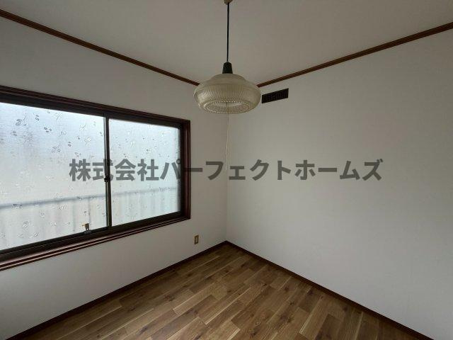 点野1丁目戸建　賃貸の洋室|スタンダードな洋室です
