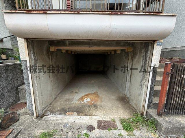 点野1丁目戸建　賃貸の駐車場|駐車場完備です