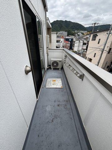 【バルコニー】Apartment Olivier