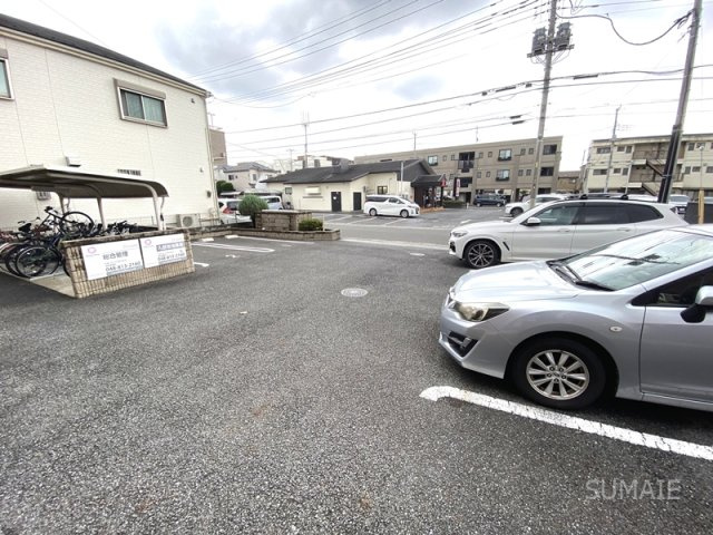 プリムヴェール　十五番館の駐車場|駐車スペース☆彡