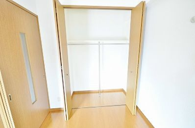 ギャラン吉野町の洋室