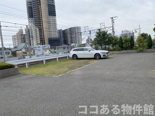ビエラコート須磨の駐車場