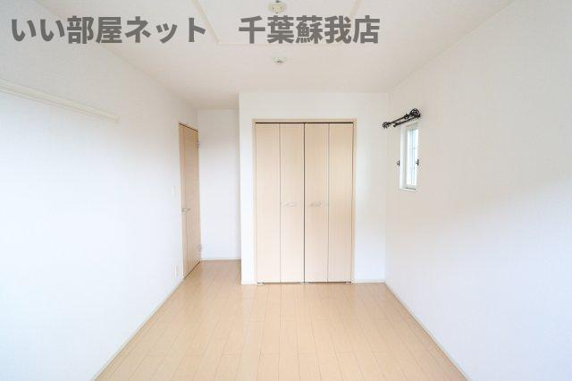 エテルノ　ディッチャの寝室|広くて明るい寝室