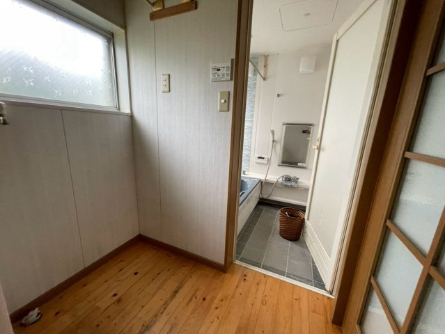 【洗面所】 | 茂原市下永吉　広々とした庭付き　3LDK